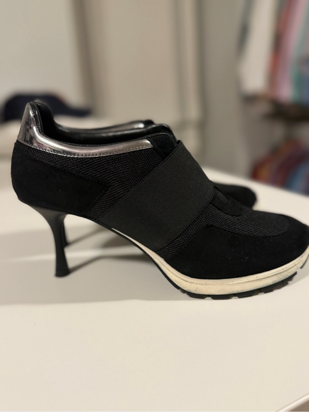 Sneex - the Icon Suede High-Heel